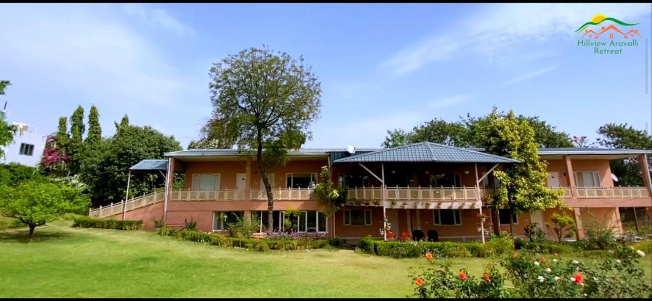 Вилла Aravali Hill View Estate Гургаон Экстерьер фото